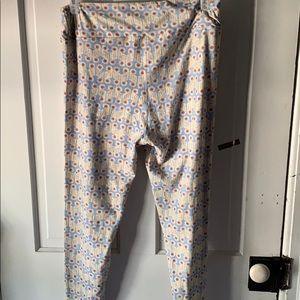 another pair of leggings